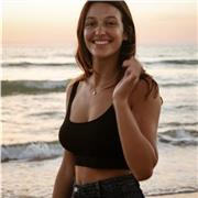 Vous êtes prêt(e) à franchir le pas et à atteindre vos objectifs ? Rejoignez mes séances de coaching fitness sur mesure, adaptées!